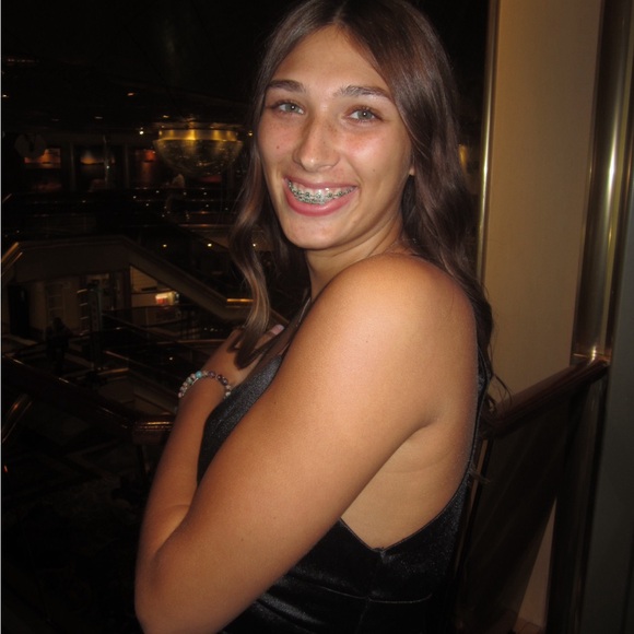 Meet your Posher, Shaylee - Picture 1 of 1